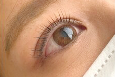 【オフ別】ケアラッシュリフト　まつ毛パーマ　トリートメント込み